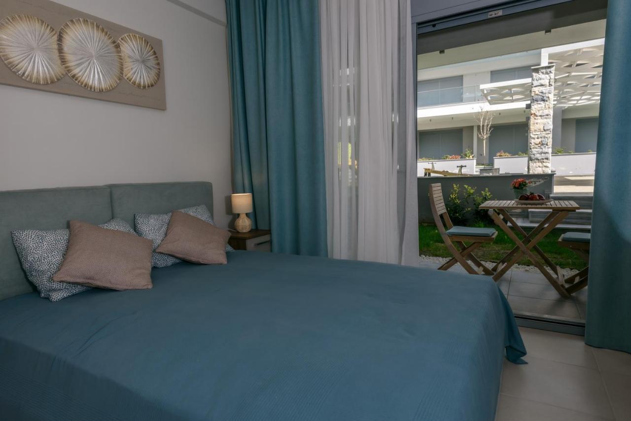 Itaka Studio Apartments - Halkidiki Suites Com Nikiti  Eksteriør billede