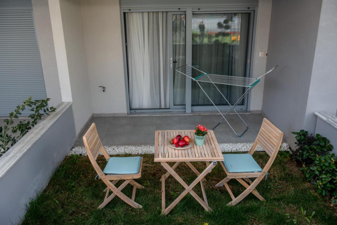 Itaka Studio Apartments - Halkidiki Suites Com Nikiti  Eksteriør billede